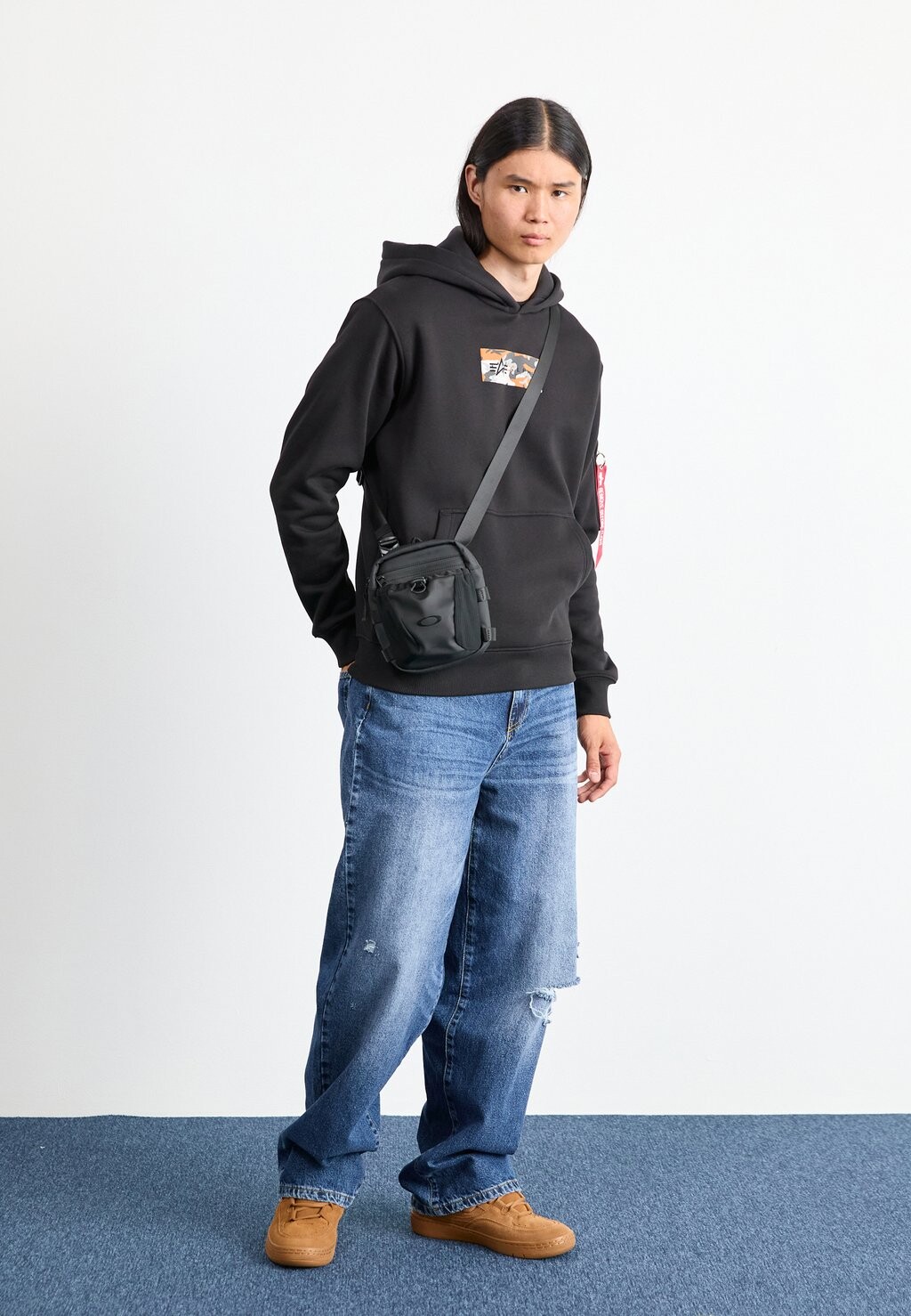 

Толстовка CAMO PANEL HOODY Alpha Industries, черный