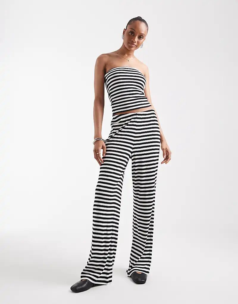 

Комплект брюк Vero Moda Tall из трикотажного джерси в рубчик в однотонную полоску