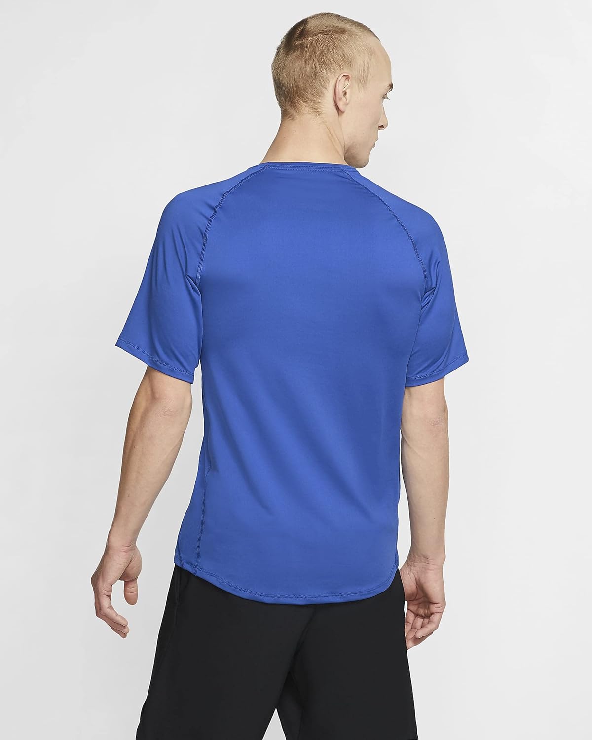 

Мужская беговая футболка с коротким рукавом Nike Dri-FIT Miler Cu5992-010, Royal / Black, Черный, Мужская беговая футболка с коротким рукавом Nike Dri-FIT Miler Cu5992-010, Royal / Black