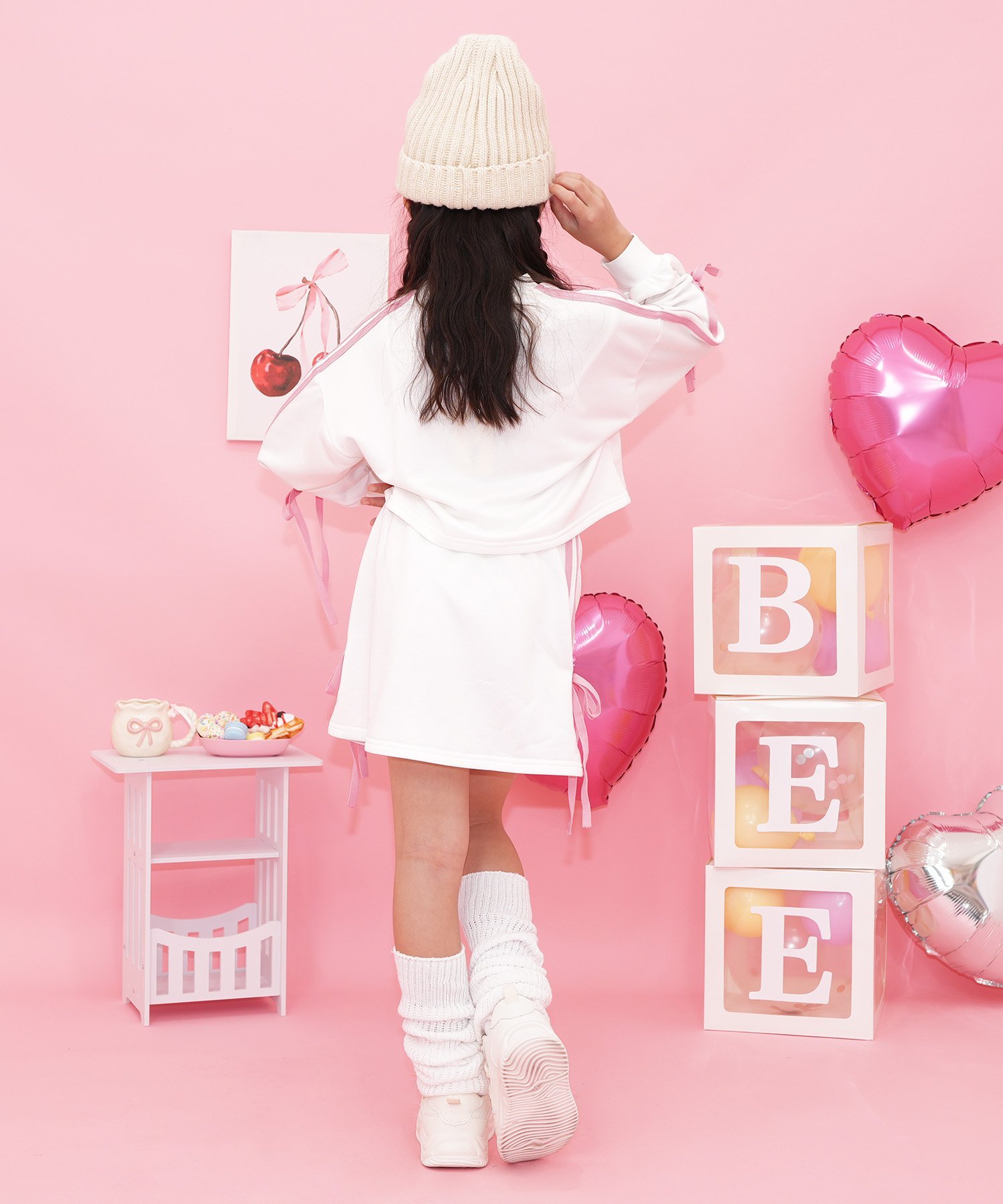 Комплект из топа, юбки и лент для девочек. Пчелка Bee, White background — фото 3