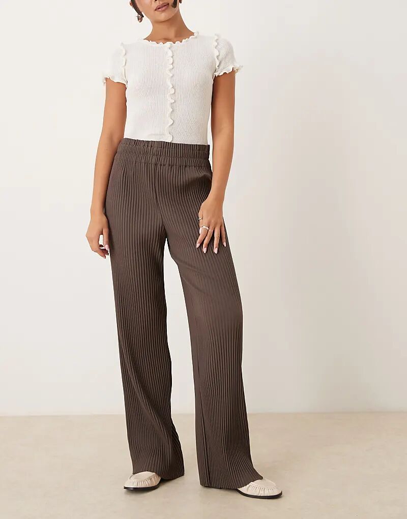 

Широкие брюки YAS плиссированные шоколадно-коричневого цвета