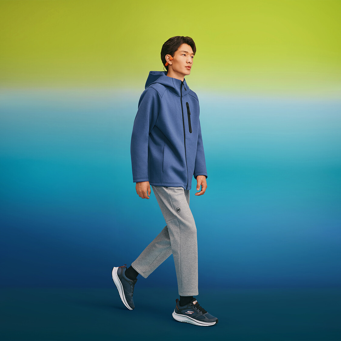 

Куртка мужская темно-синий Skechers