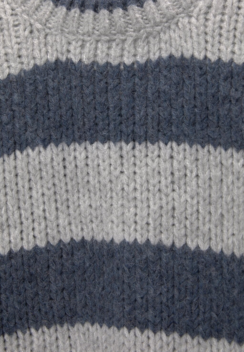 

Джемпер STRIPED PULL&BEAR, серый