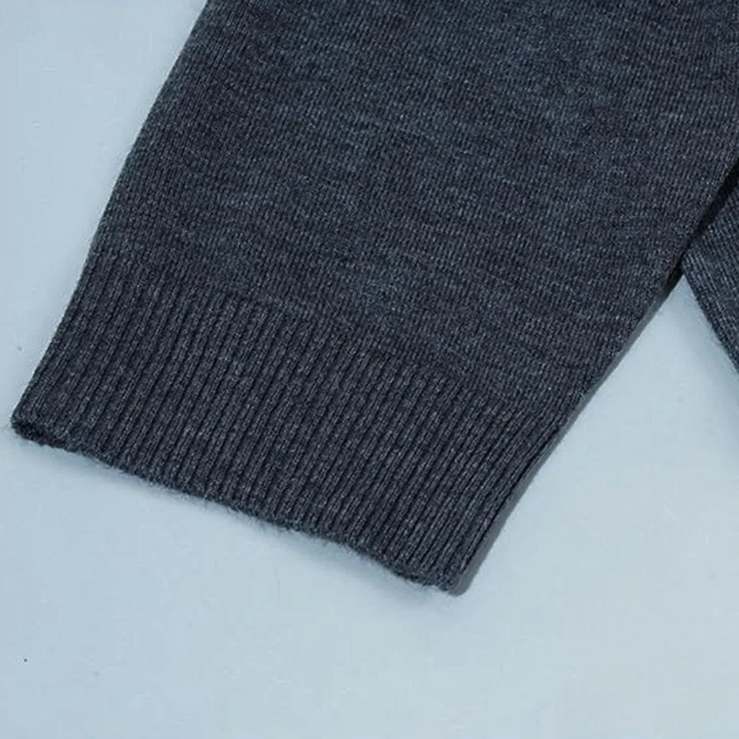 Мужской свитер Soft Slim Fit с о-образным вырезом — фото 3