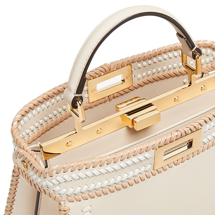 FENDI Сумка через плечо Peekaboo ISeeU из телячьей кожи, маленький размер, женская, камелия белый — фото 4