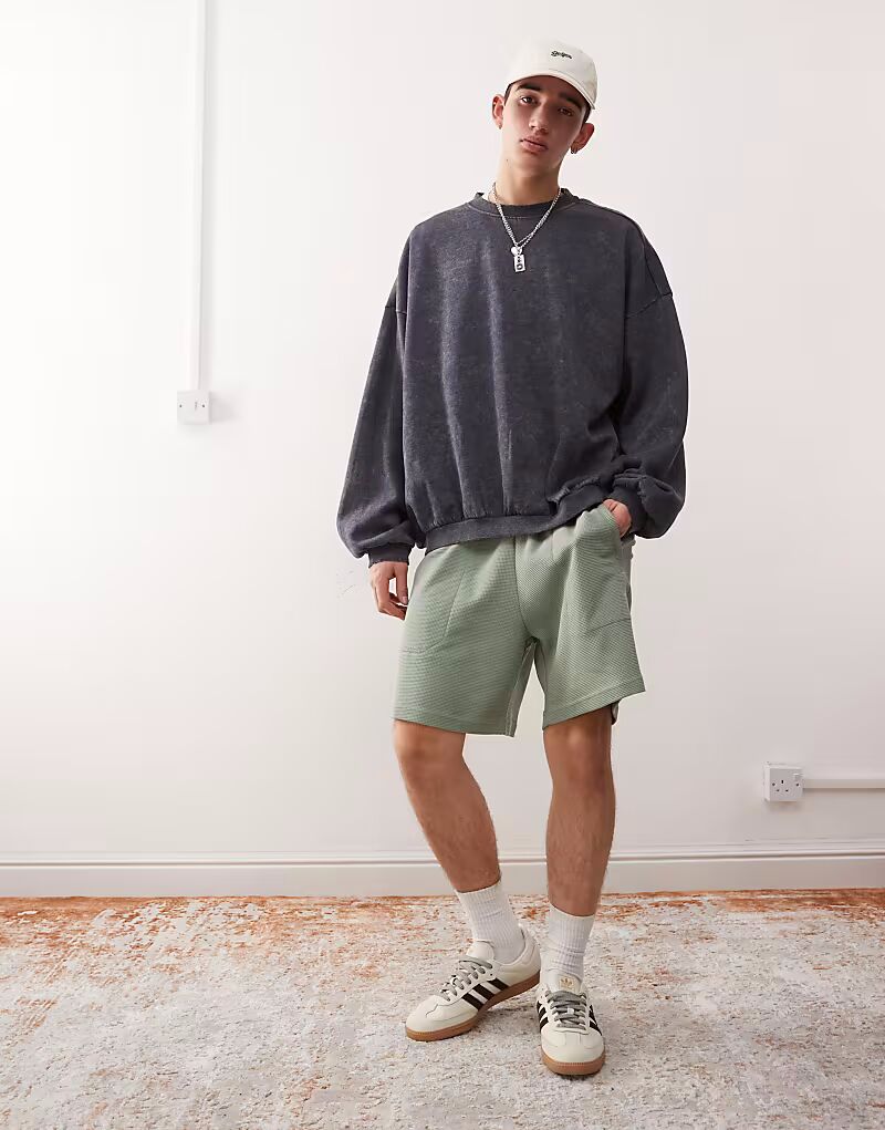 

Шорты вафельные Adidas Originals Trefoil Essentials зеленого цвета