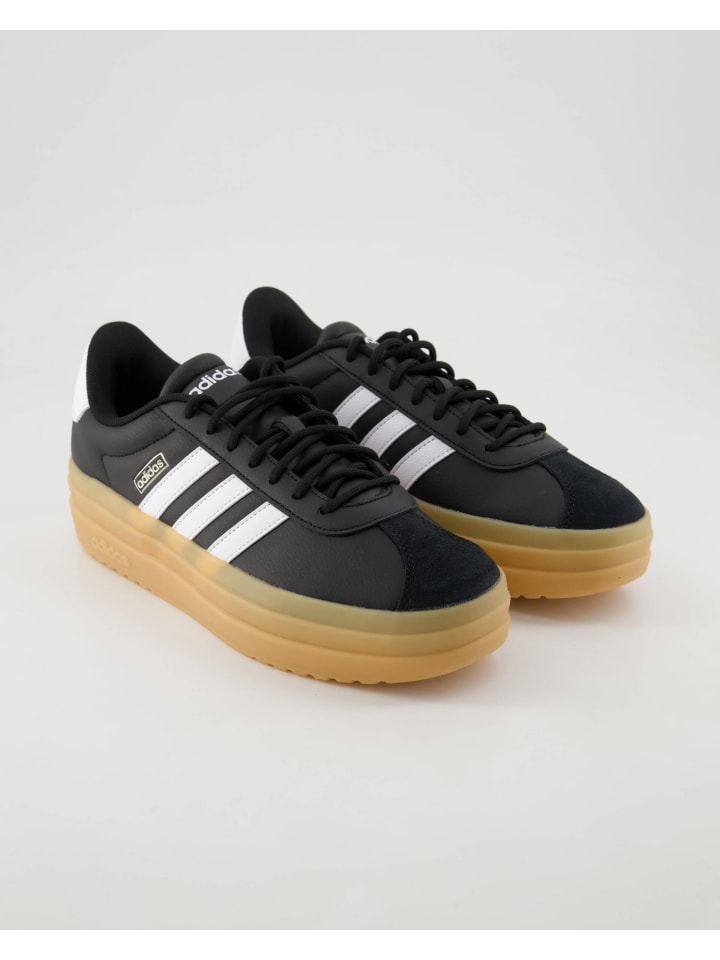 Кроссовки на шнуровке adidas, черный