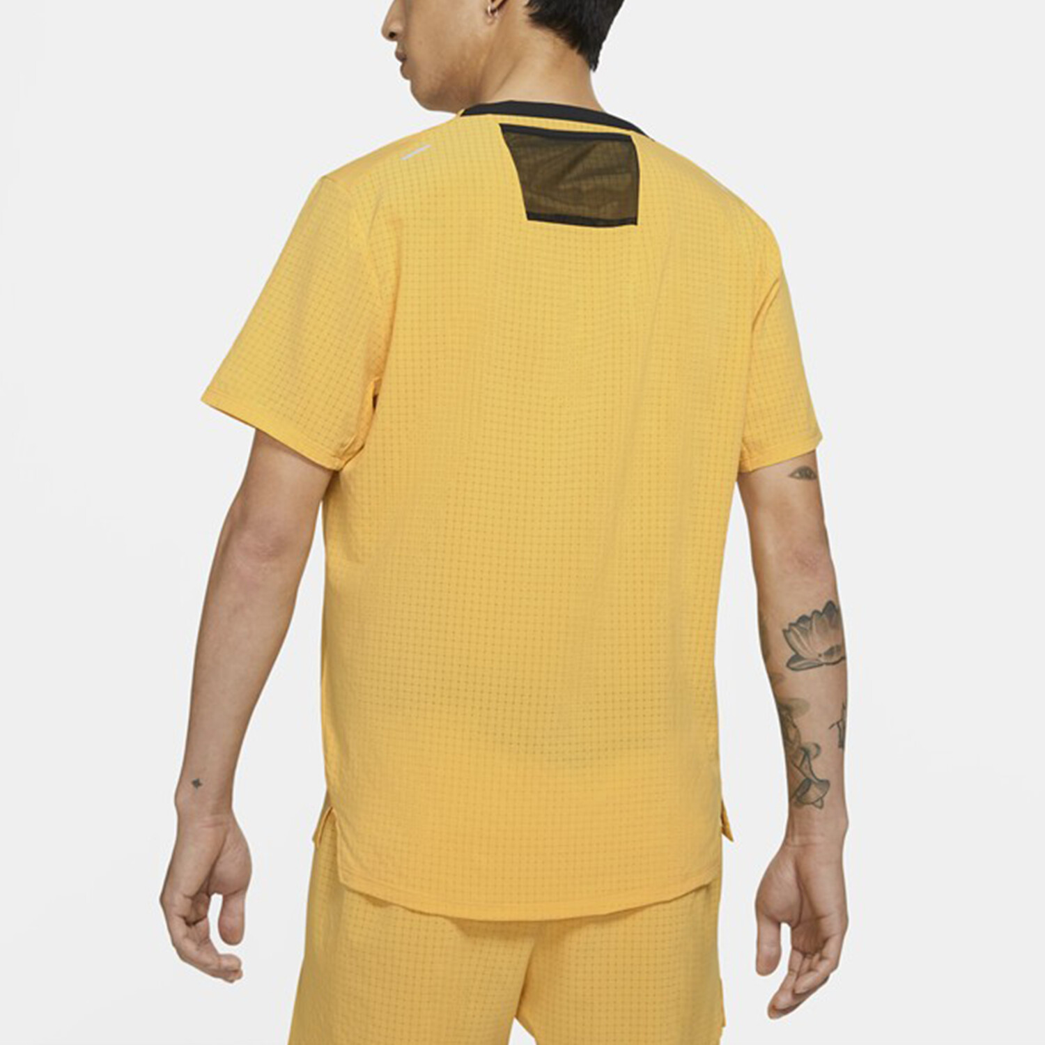 Футболка мужская желтая Nike, желтый — фото 4