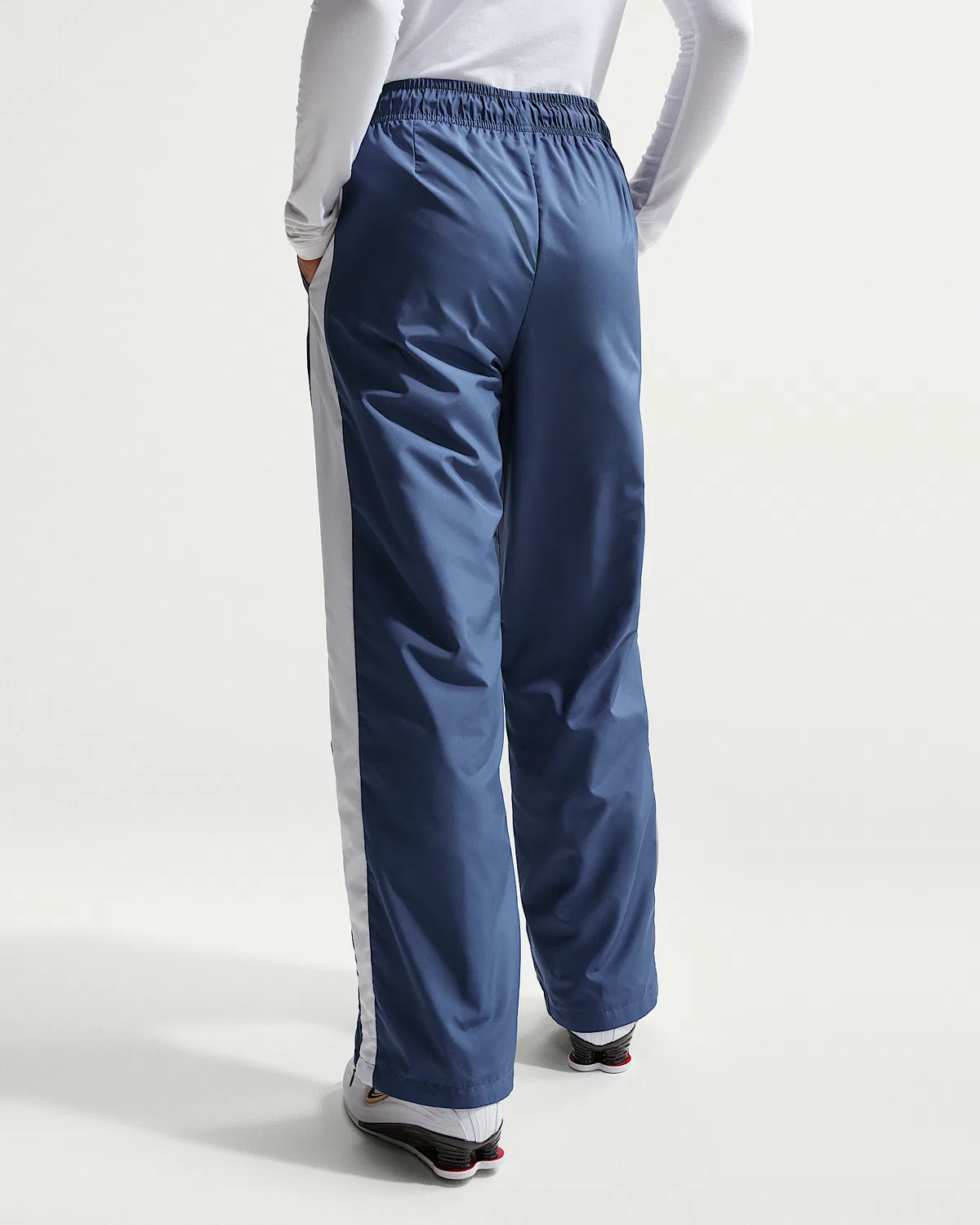 Женские брюки со свободным низом и средней посадкой Nike Sportswear Classic, Mystic Navy/White/Sail — фото 3
