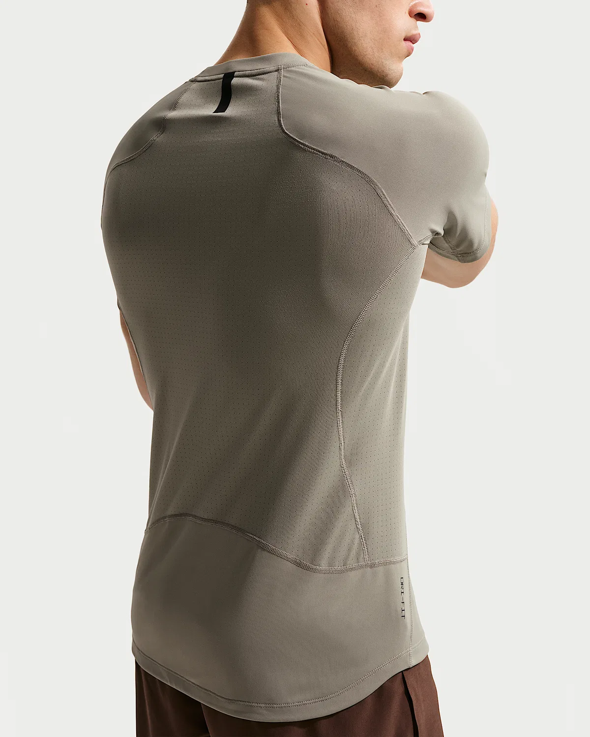 Мужская футболка Dri-FIT с коротким рукавом Nike Pro Training, Light Army/Light Liquid Lime — фото 2