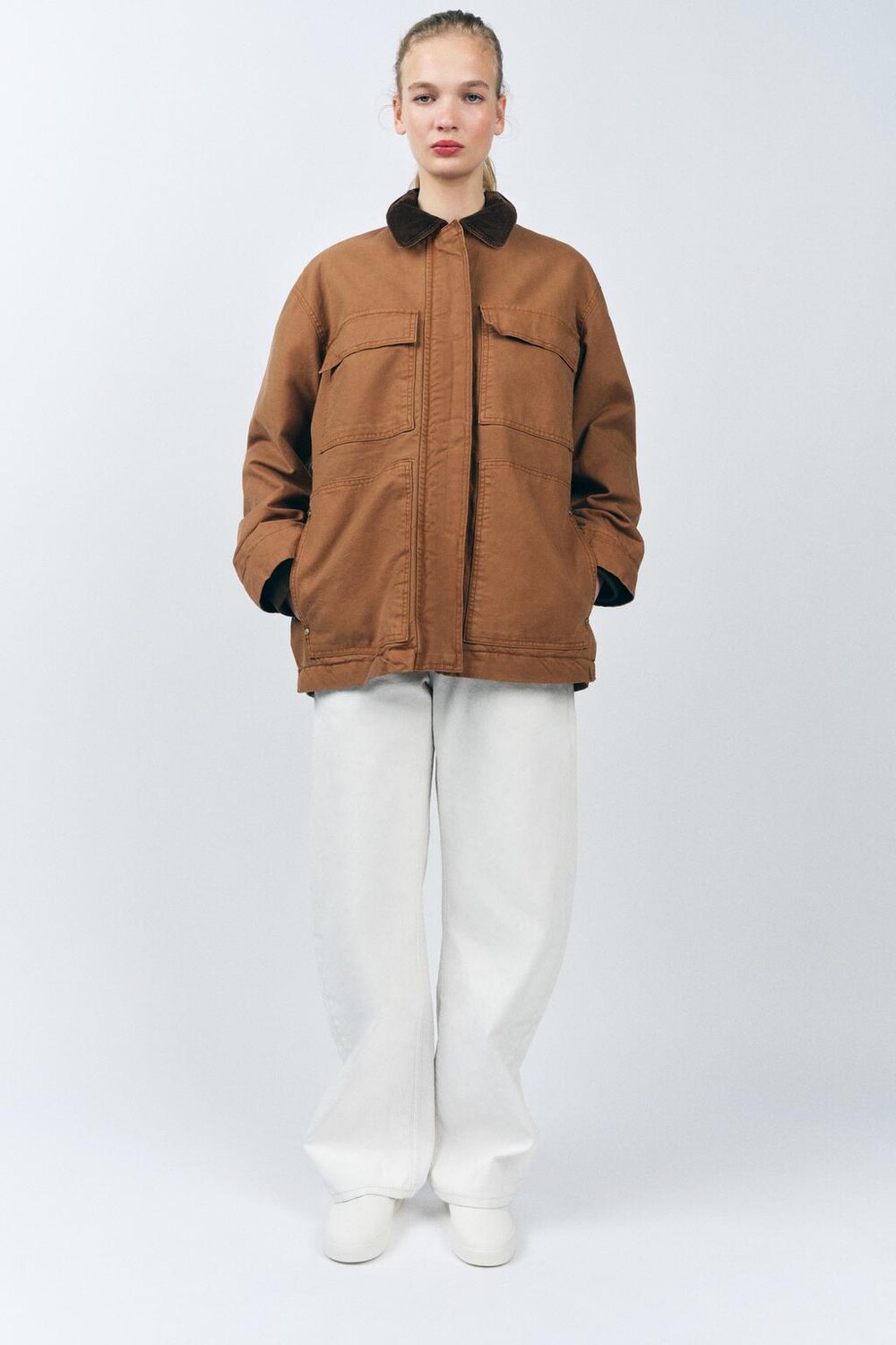 

Утепленная куртка с контрастным воротником коллекция zw ZARA, цвет Caramel