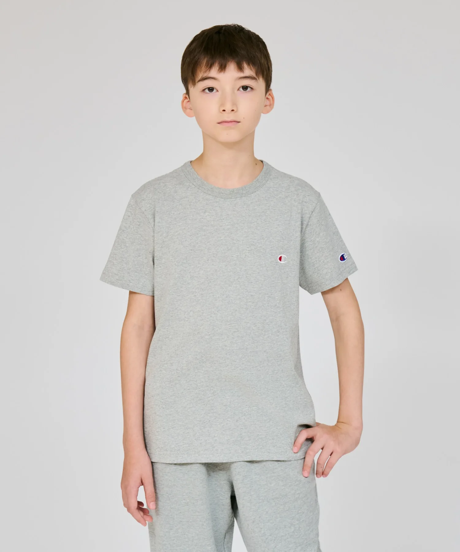 Детская футболка Champion BASIC из американского хлопка с вышивкой серый