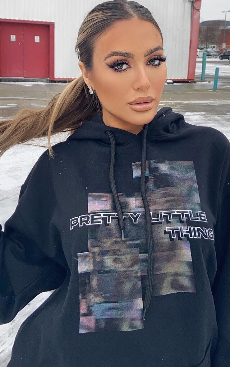 

PrettyLittleThing Черный худи с размытым принтом