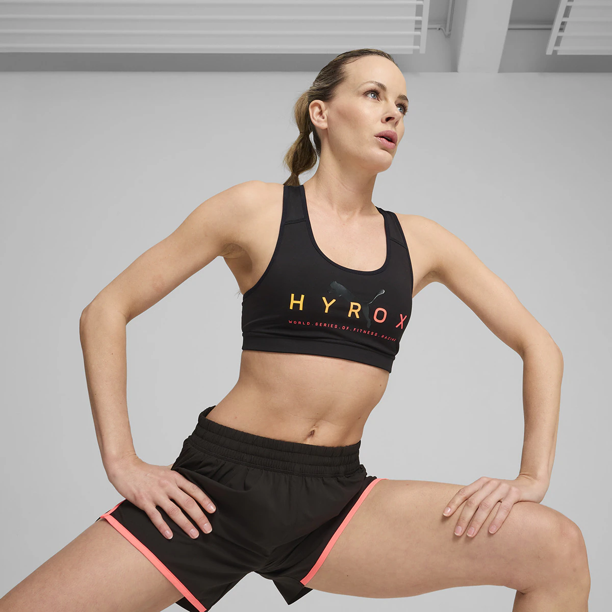 

HYROX x PUMA Женский топ 4Keep Бюстгальтер для бега Puma, чёрный