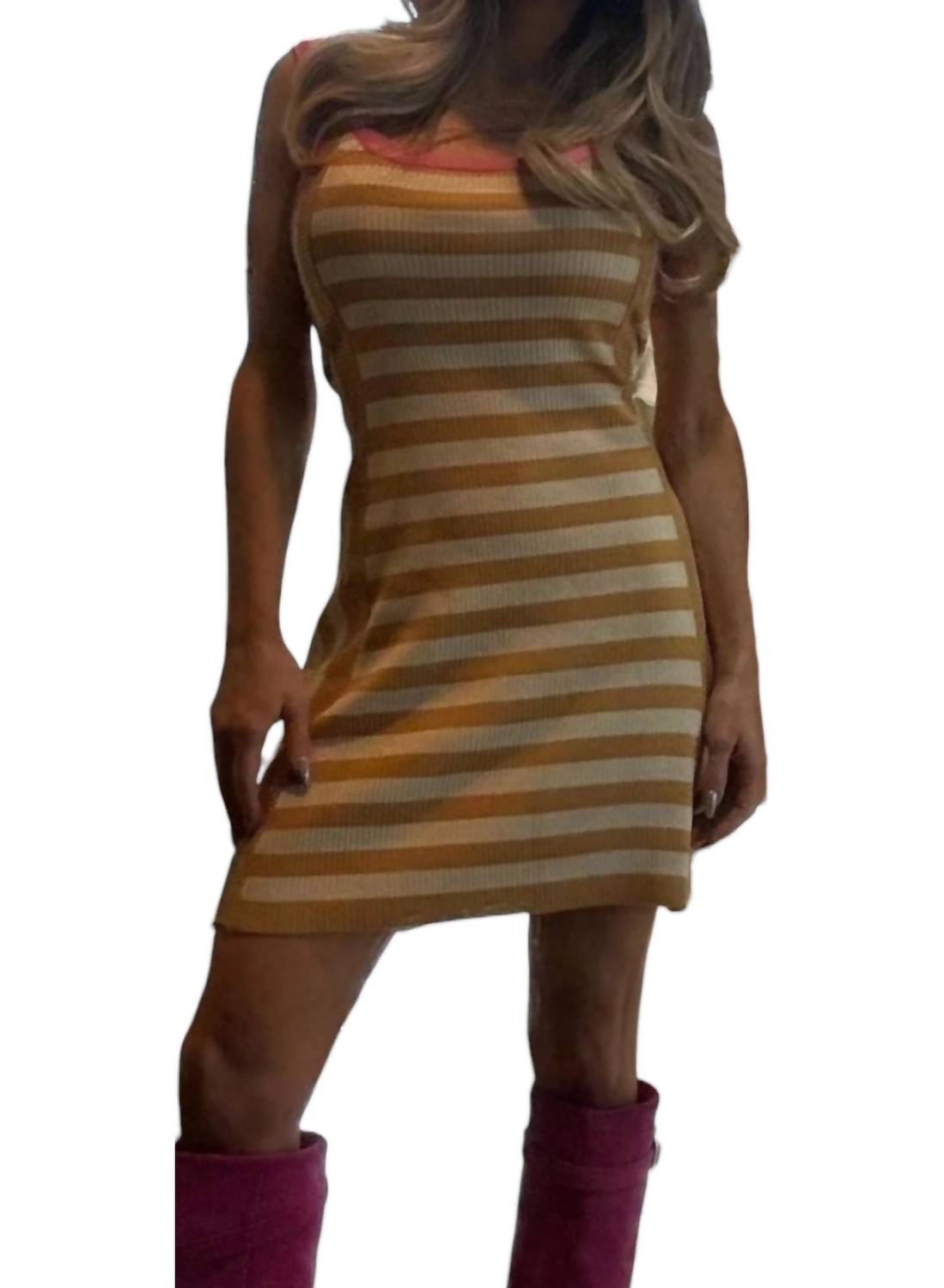 

Платье Alexa в полоску горчичного цвета By Together, Mustard