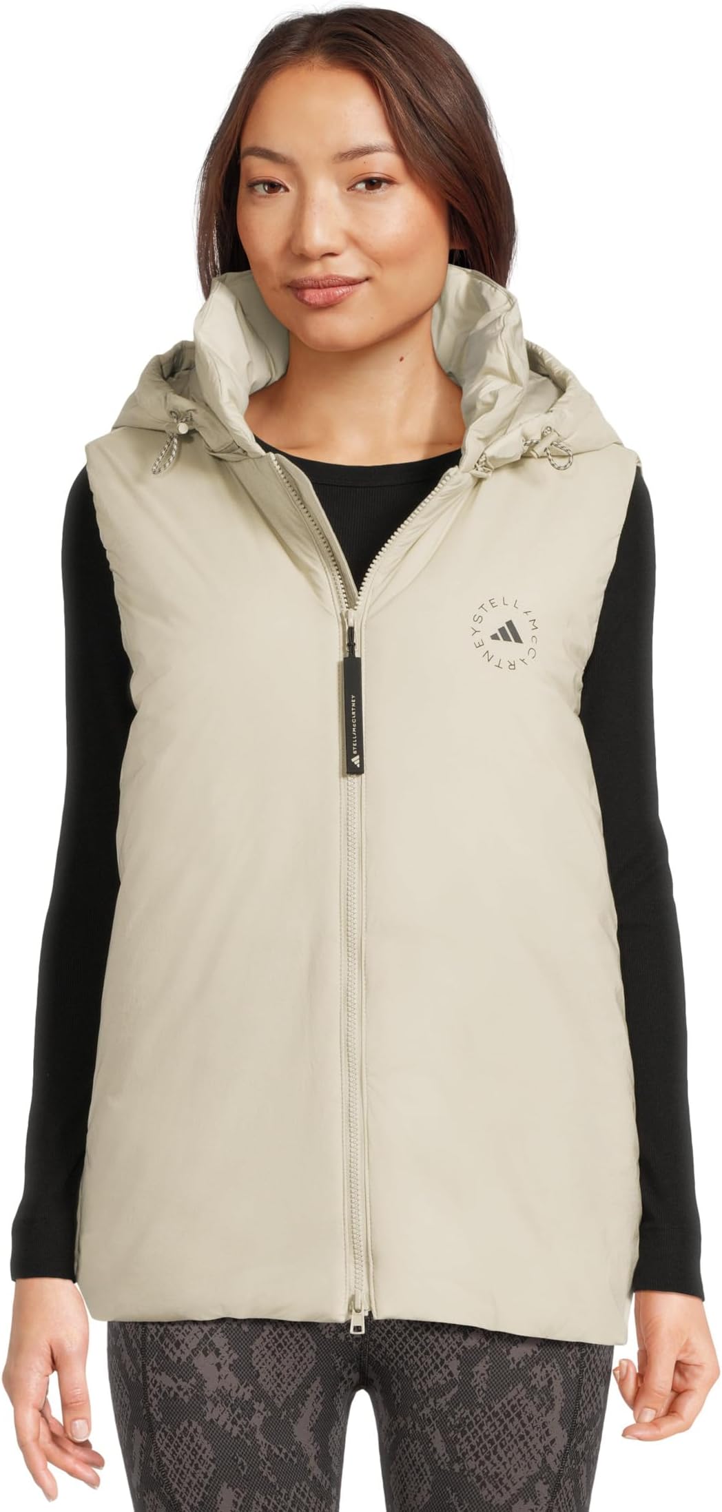 

Жилет adidas by Stella McCartney Padded Vest JM3673, цвет Willow Grey