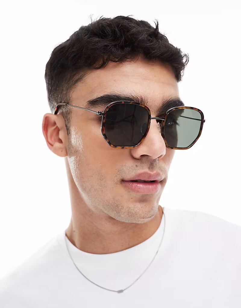 

Солнцезащитные очки ASOS DESIGN квадратной формы с зелеными линзами и оправой черепахового цвета