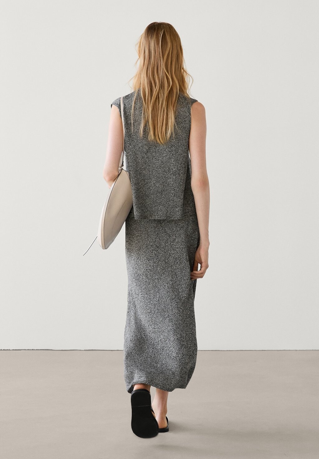 

Жилет Massimo Dutti, серый