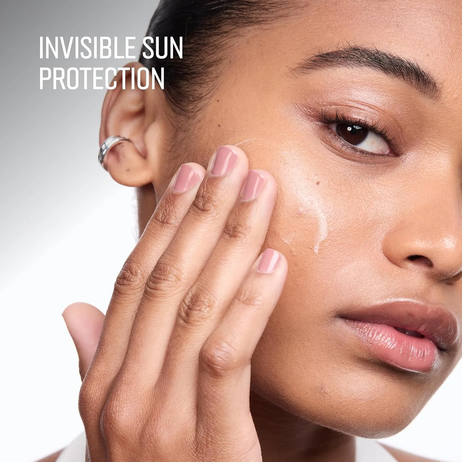 Праймер Bobbi Brown Primer Plus Protection Broad Spectrum SPF 50 | Защитная основа под макияж для лица, 1,4 жидких унции — фото 2
