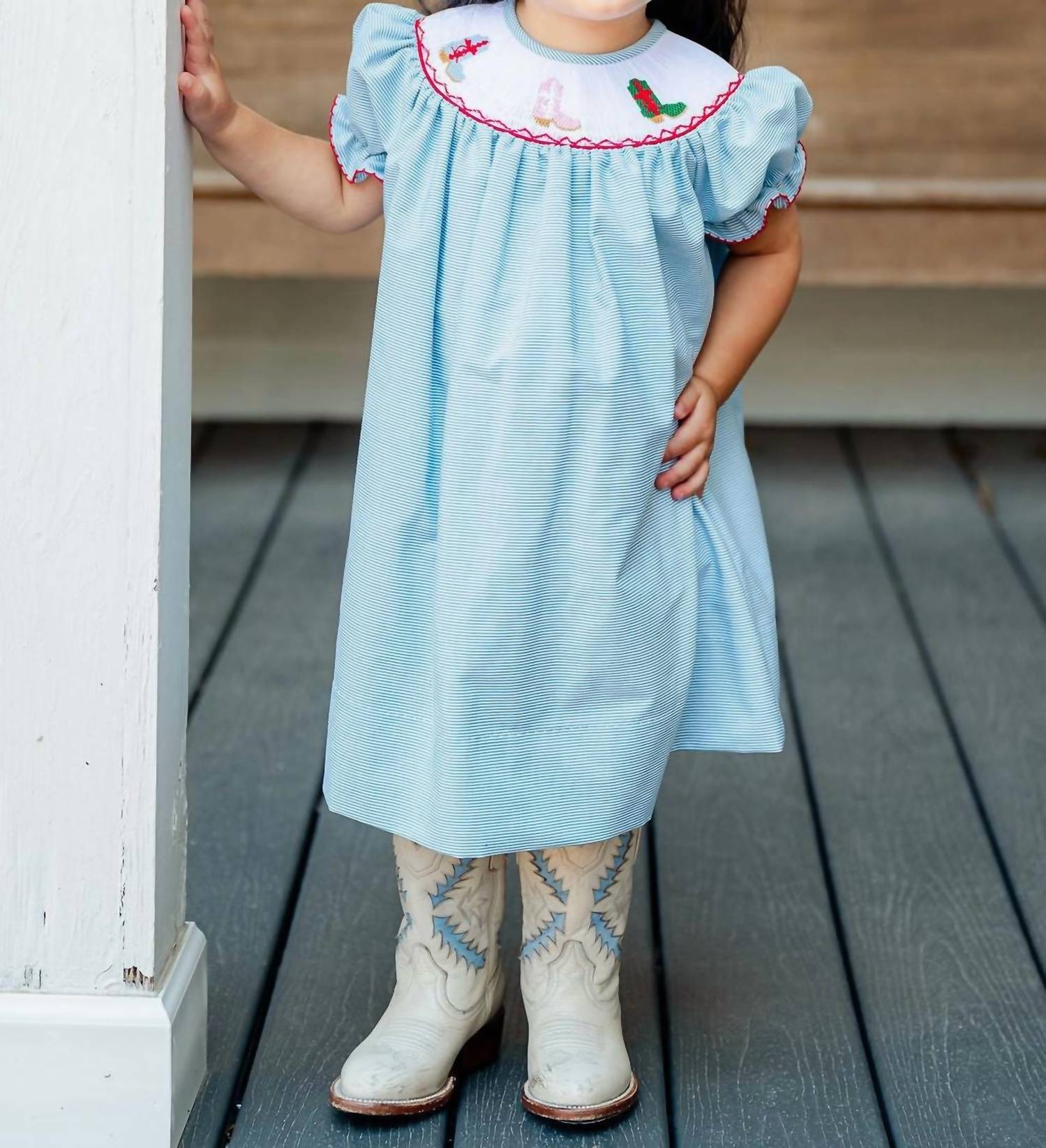 

Платье Helen в праздничных сапожках со сборкой Ruth and Ralph, Holiday Boots Smocked