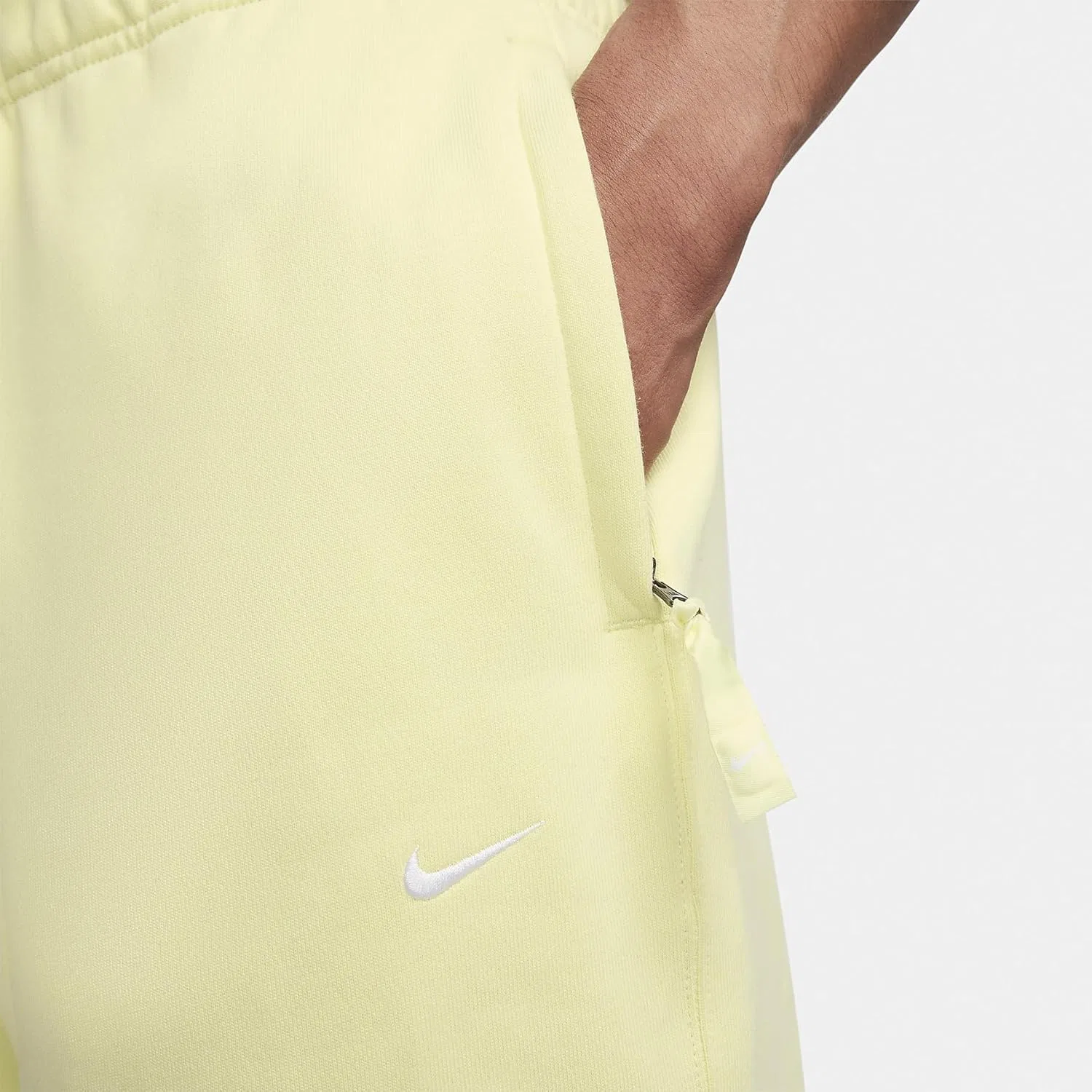Брюки NIKE Solo Swoosh Fleece мужские - Grey Heather, Large - повседневный крой для любителей комфорта — фото 4