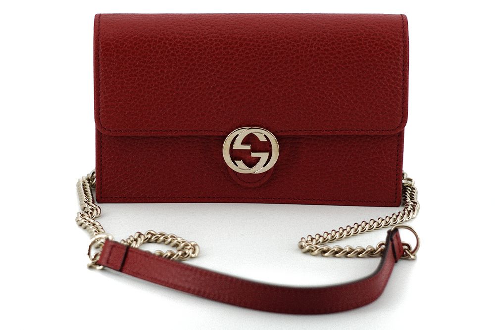 

Элегантная красная кожаная сумка через плечо Gucci