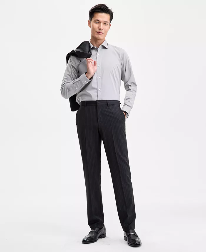 

Мужской современный костюм в тонкую полоску, отдельные детали Hugo Boss
