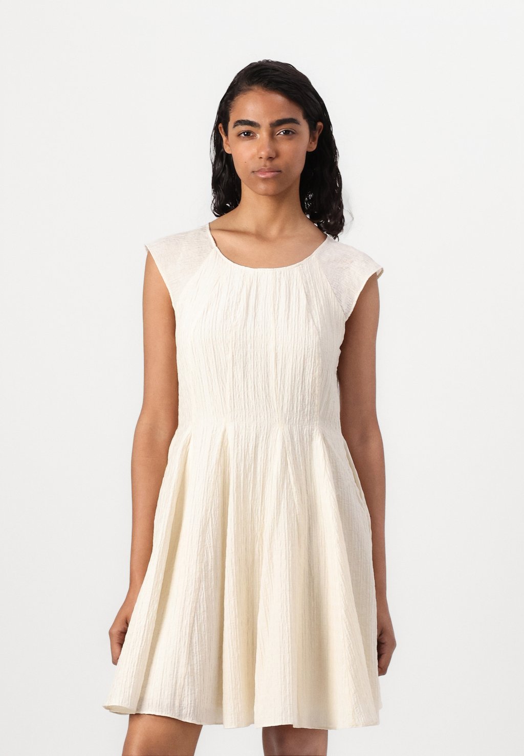 

Повседневное платье SLFMADDIE SHORT CAP SLEEVE DRESS Selected Femme, кремовый