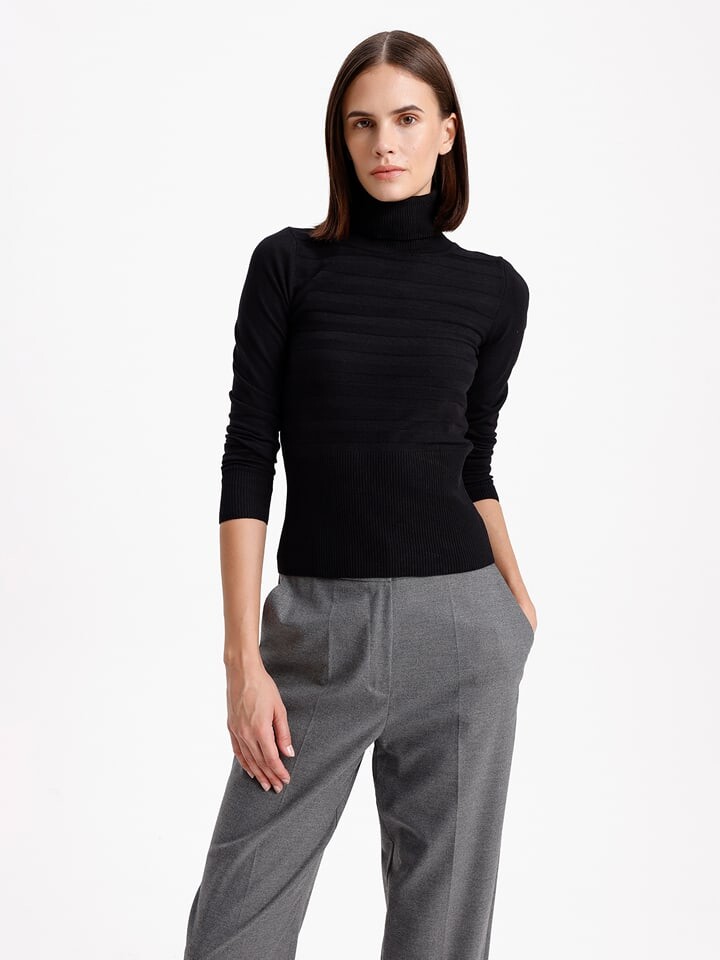 

Пуловер BGN Rollkragenpullover, черный