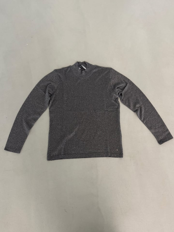 

Толстовка ZHABIGAIL KNIT ANTHRA в цвете ANTHRA ZHRILL