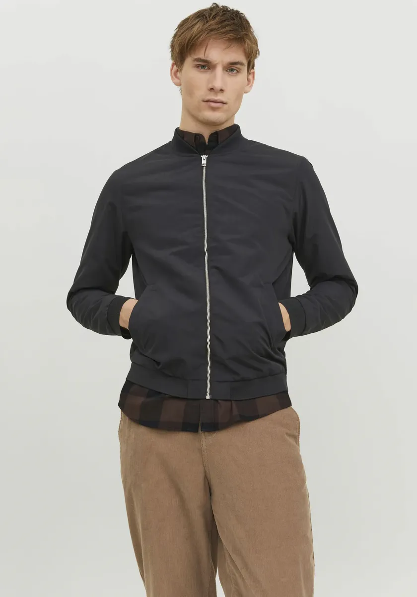 

Блузон Jack & Jones "JJEROY BOMBER JACKET", черный