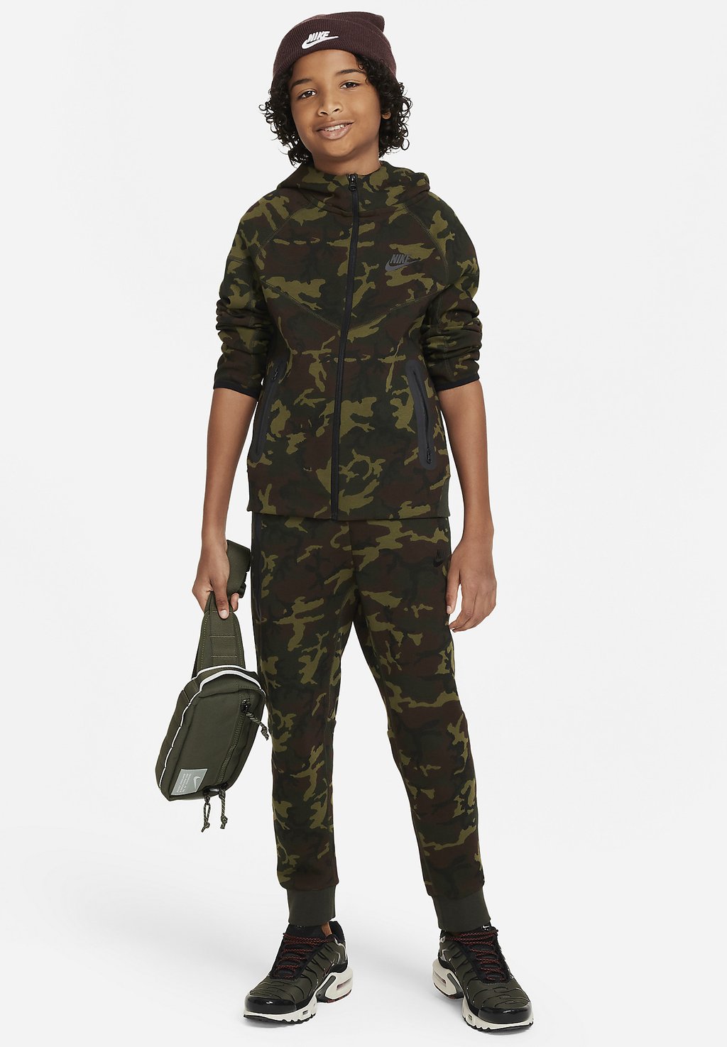 

Толстовка CAMO TECH Nike Sportswear, цвет black sequoia black