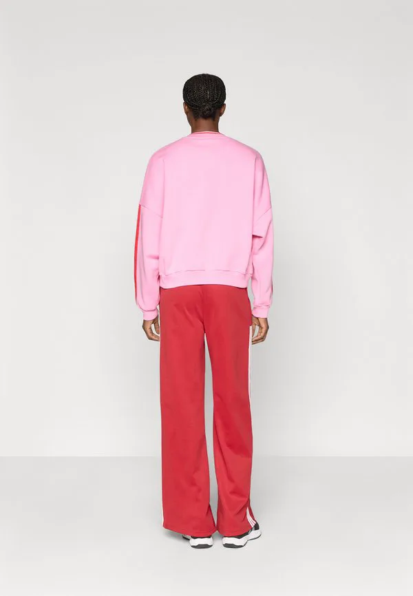 Ее спортивные штаны Adidas Sportswear, Active Maroon/Clear Pink — фото 3