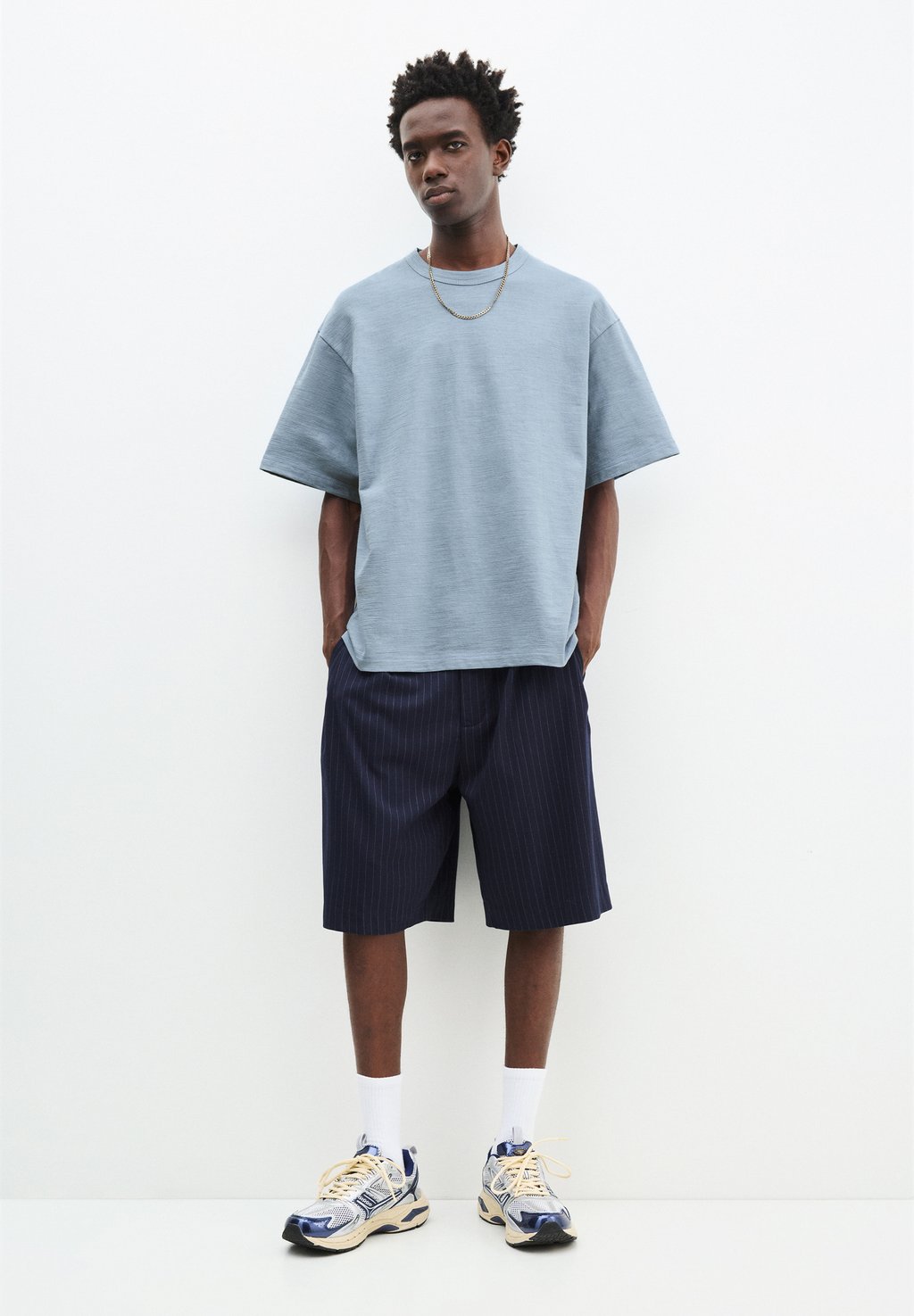 

Базовая футболка SHORT SLEEVE PULL&BEAR, синий