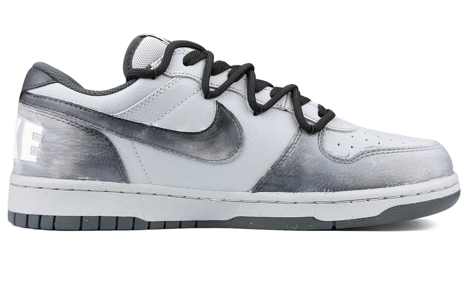 Кроссовки кожаные Nike Space Gray — фото 4