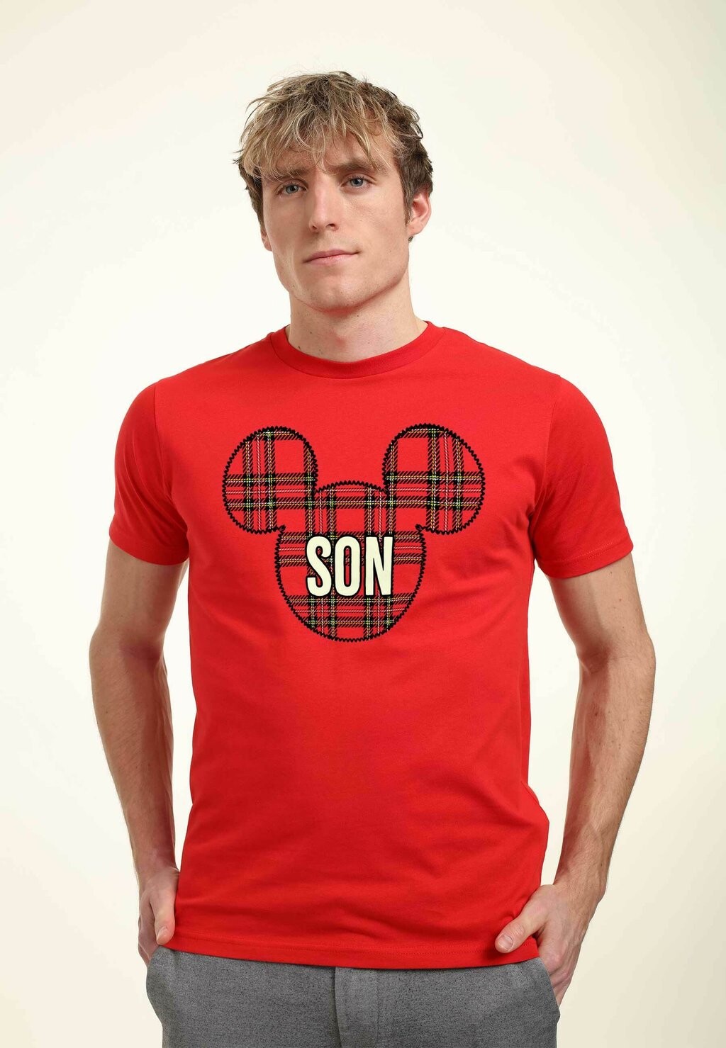 

Футболка с принтом Classic Son Holiday Patch Unisex Disney, красный