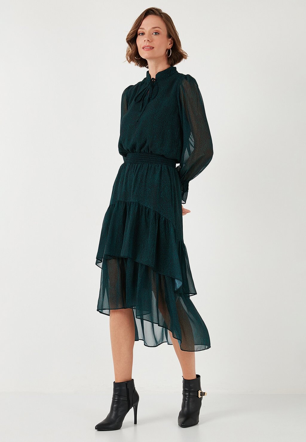 

Повседневное платье REGULAR FIT LELA, зеленый