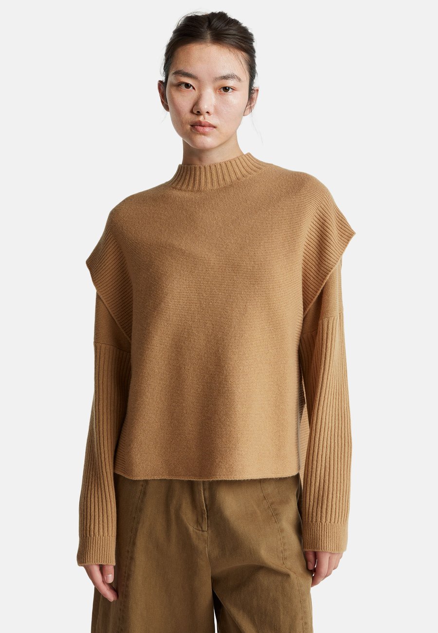 

Топ United Colors of Benetton TURTLENECK, Beige