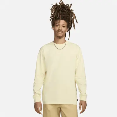 

Футболка Nike Sportswear Premium Essentials, цвет Alabaster
