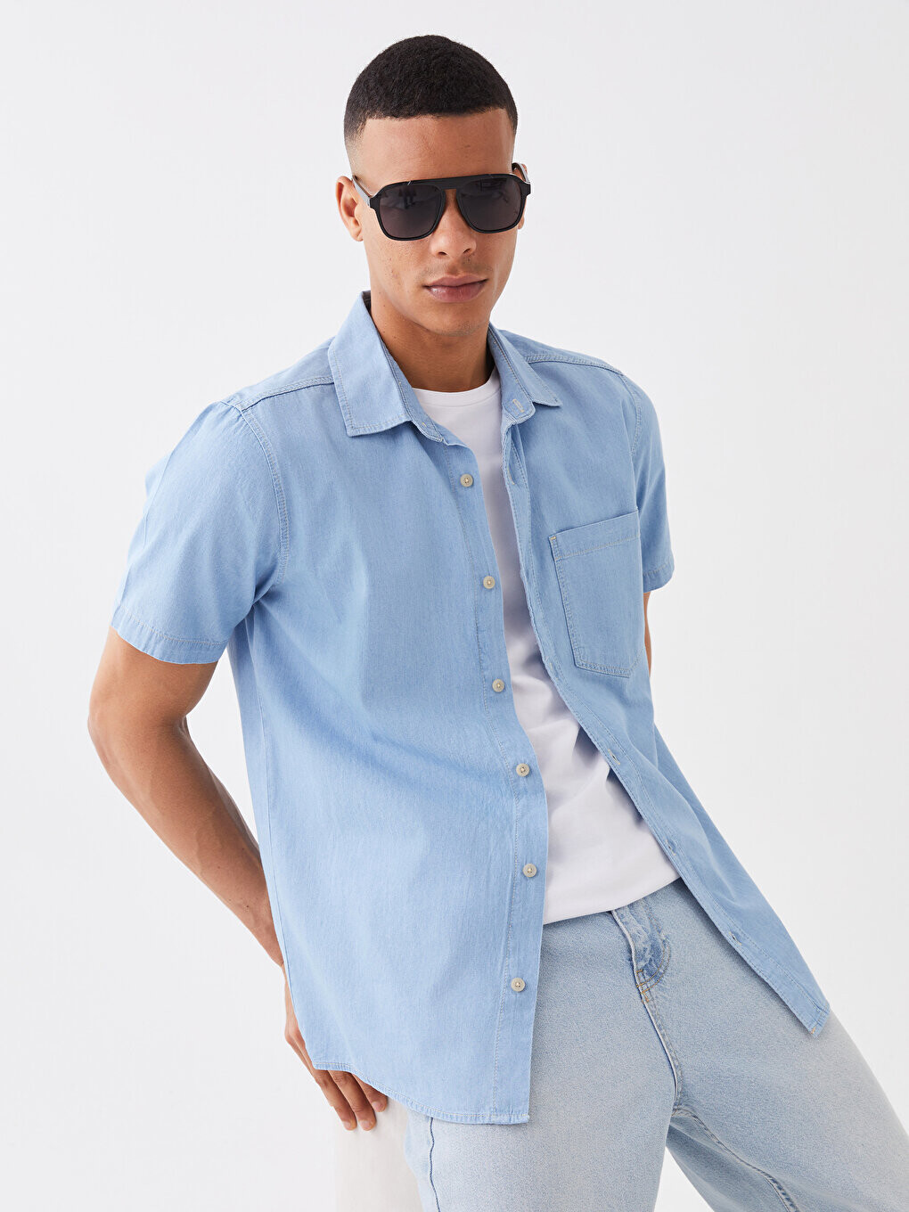 

Мужская джинсовая рубашка стандартного кроя с коротким рукавом LCW Jeans, открытое индиго родео