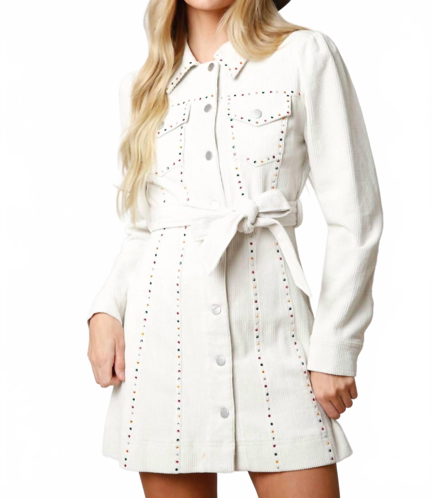 

Peach Love Белое вельветовое платье с поясом и стразами