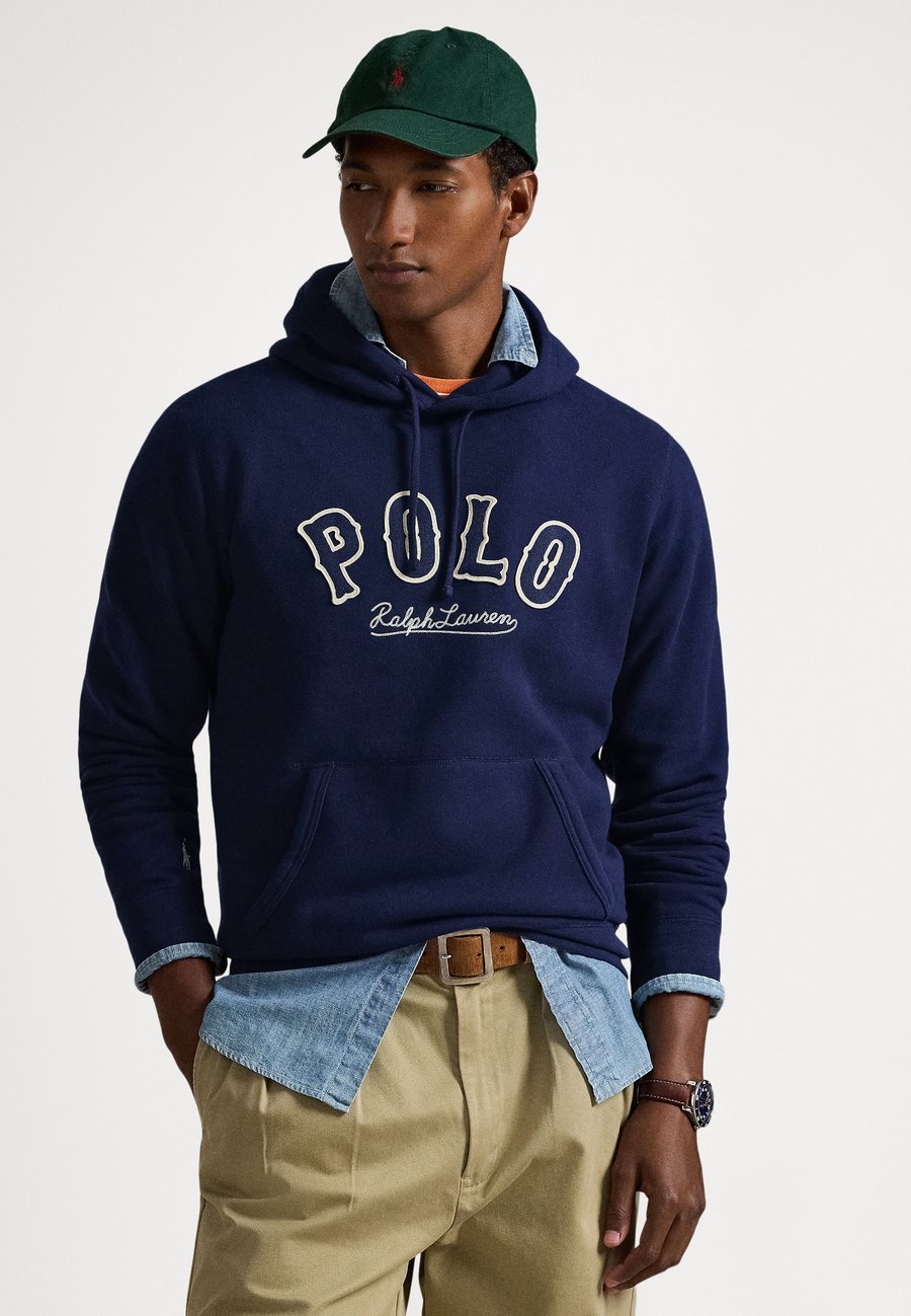 

Толстовка Polo Ralph Lauren THE RL FLEECE WESTERN-LOGO HOODIE, Cruise Navy/Dark Blue