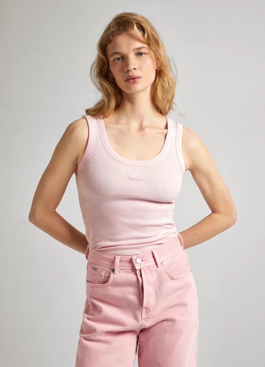 

Майка Pepe Jeans "LANE" с небольшой вышивкой логотипа в тон, розовый