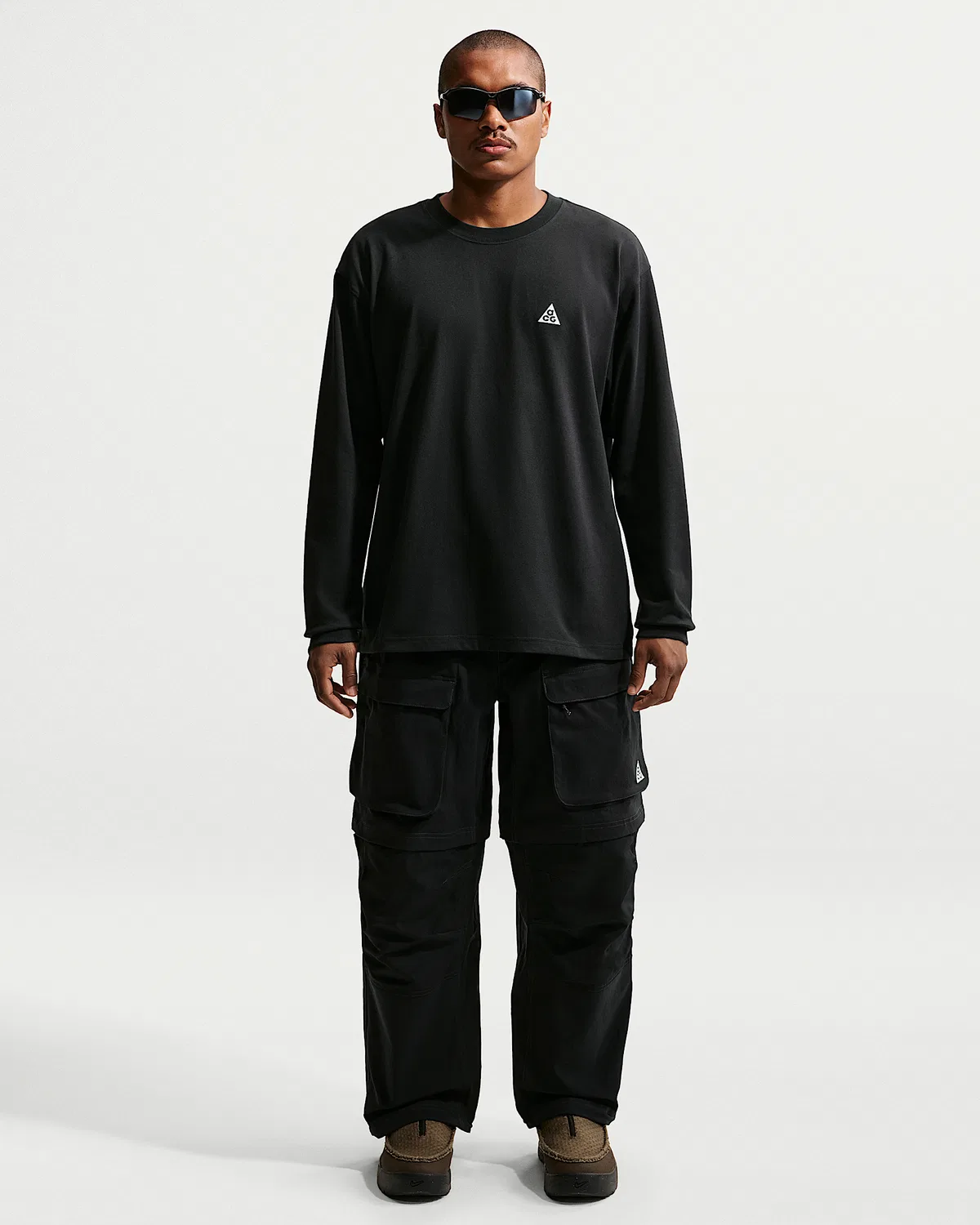 Мужские штаны карго на молнии Nike ACG "Smith Summit", Black/Anthracite/Summit White
