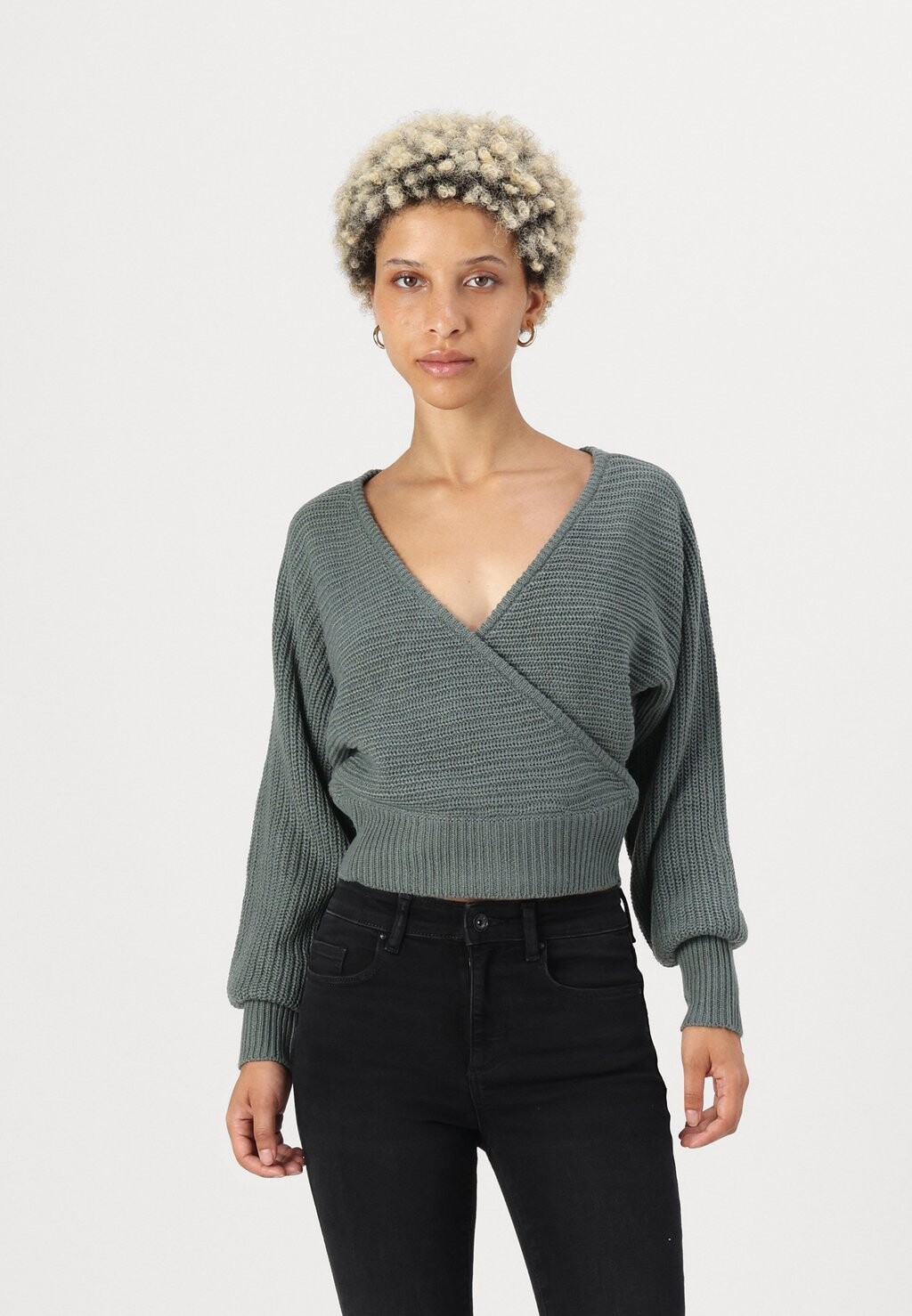 

Джемпер ONLNINA V NECK ONLY Petite, темно-серый