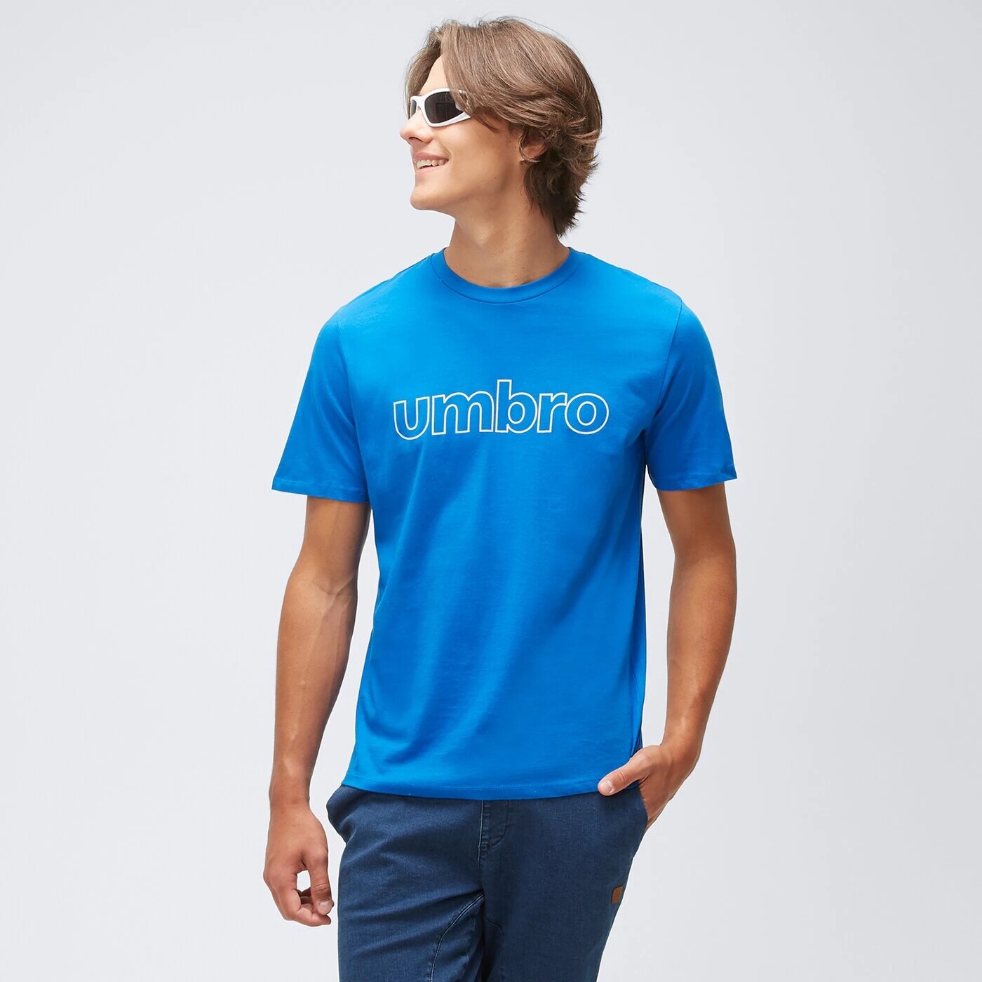 

Футболка Umbro с линейным логотипом, синий