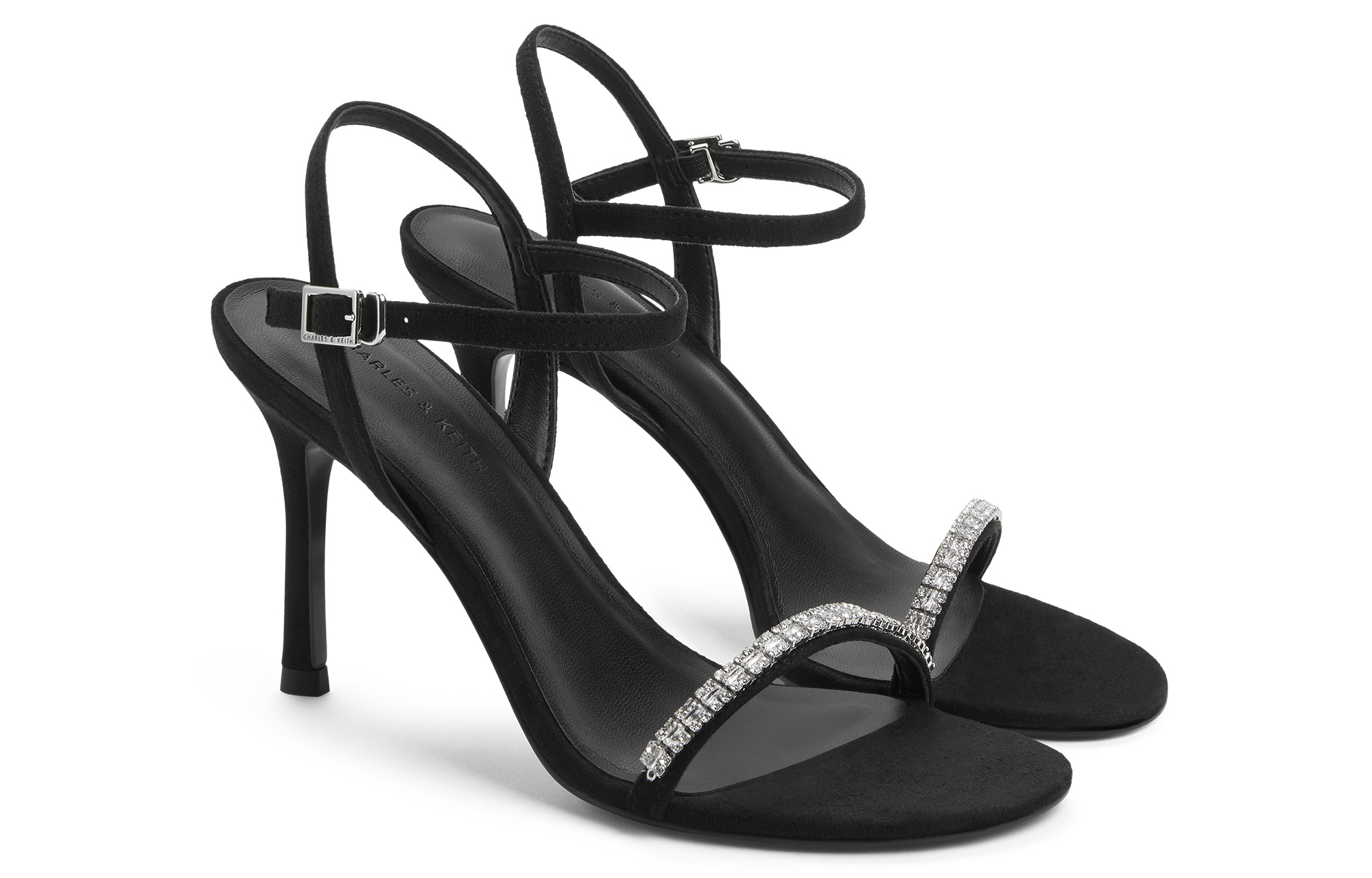 Сандалии на высоком каблуке 9,2 см с одной бретелью CHARLES&KEITH, черные текстурированные — фото 2