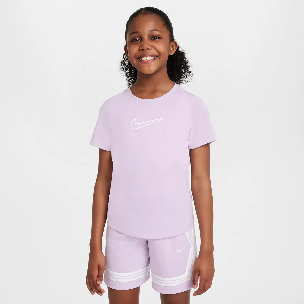 

Футболка Nike One Fitted для девочек, цвет Violeta