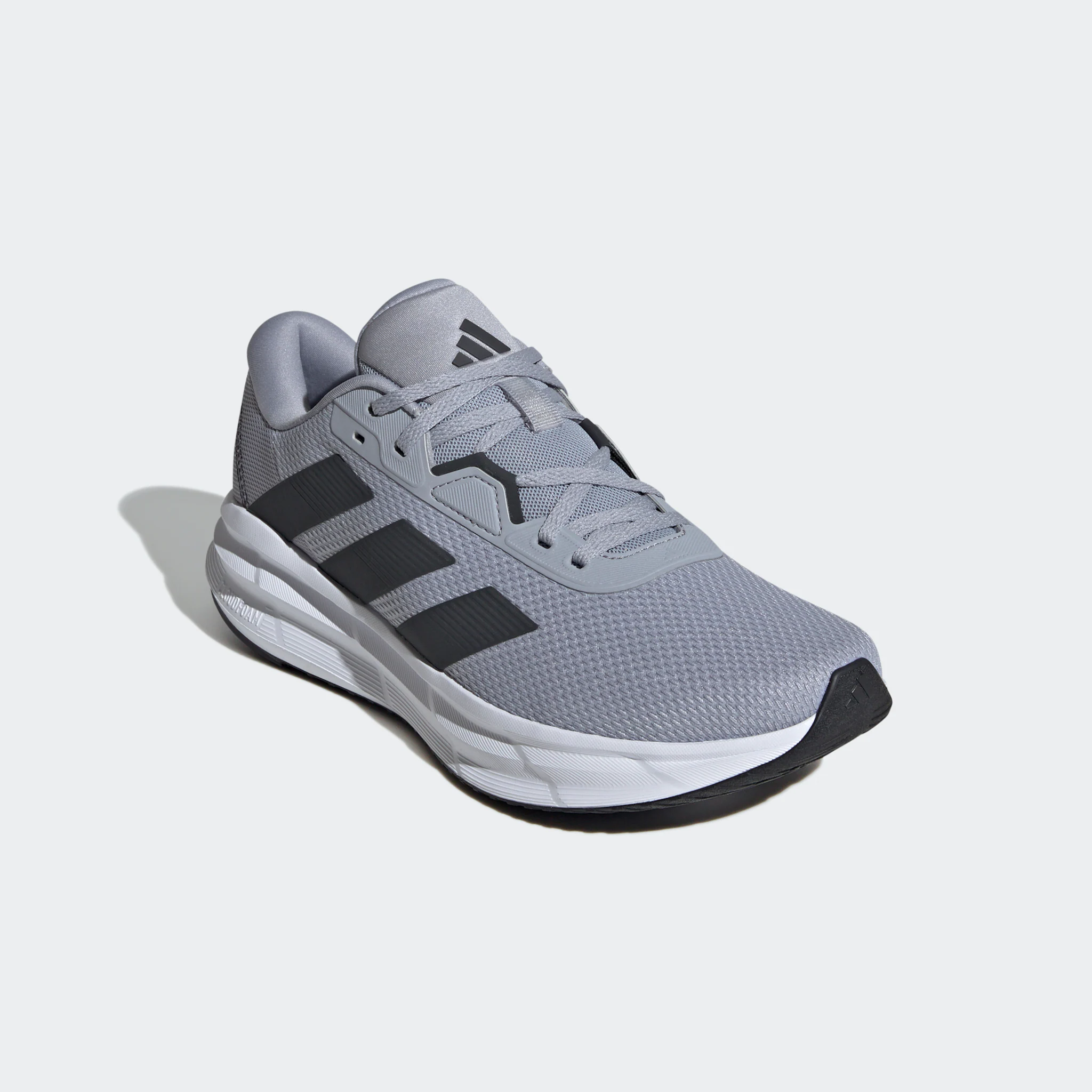

Кроссовки adidas Performance "GALAXY 7", цвет Halo Silver / Carbon / Core Black