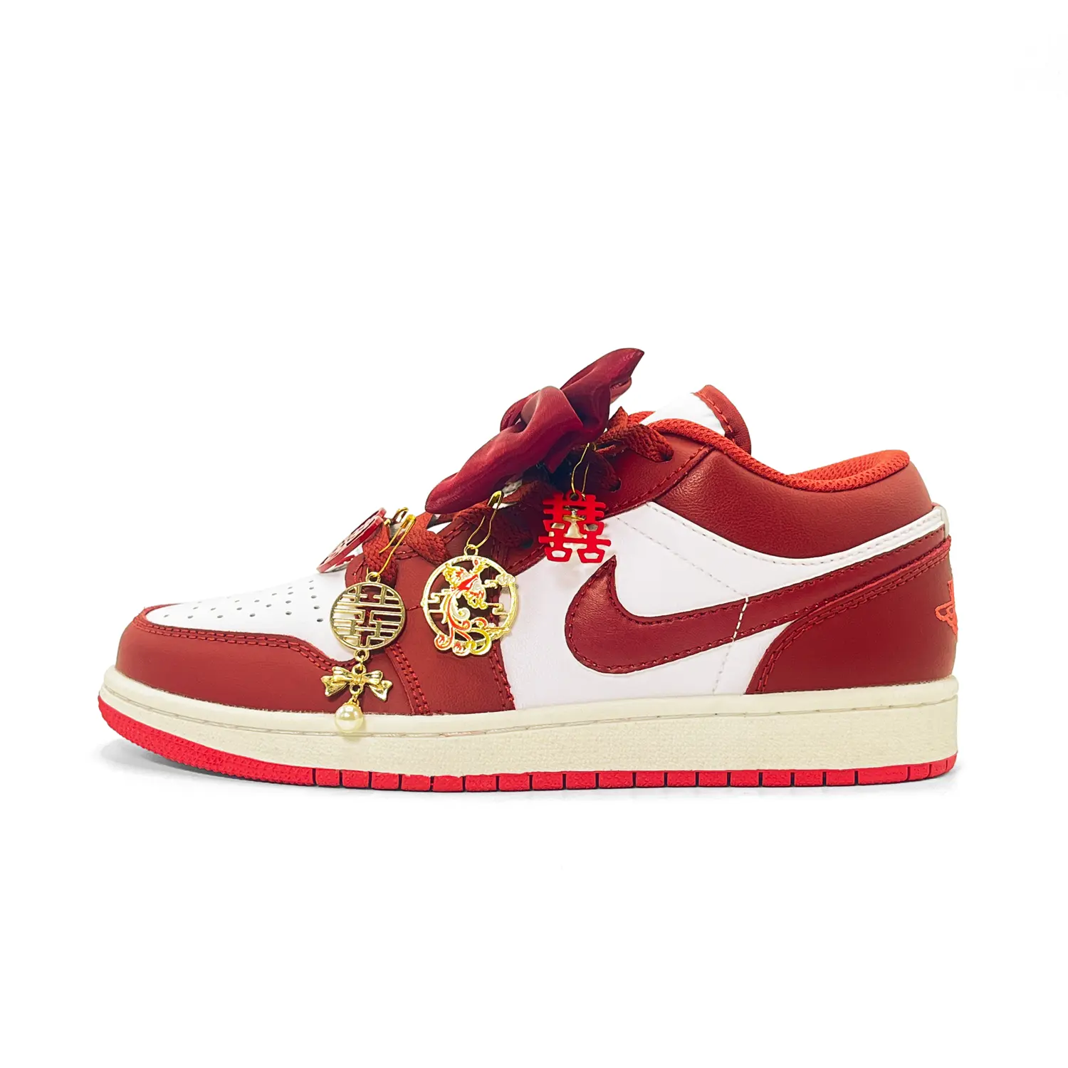 

Кроссовки Air Jordan 1 Vintage Basketball Shoes Women's Low-top White/Red, красный